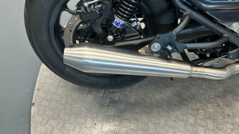 Royal Enfield Super Meteor 650 Celestial (23MY)